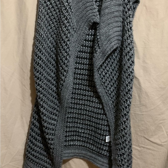 Barretti large loop knitted sweater vest. Made in Italy. - Picture 2 of 9